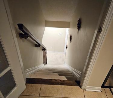 Ottawa Division House | Mannys place