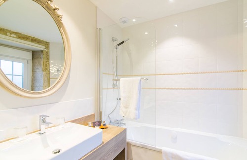 Benouville Hotel | Manoir d'Hastings