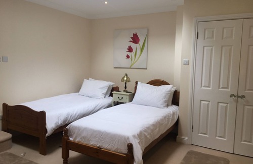 Wimborne Cabin | manor house