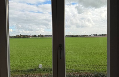 Toenisvorst Villa | Manor house with pool