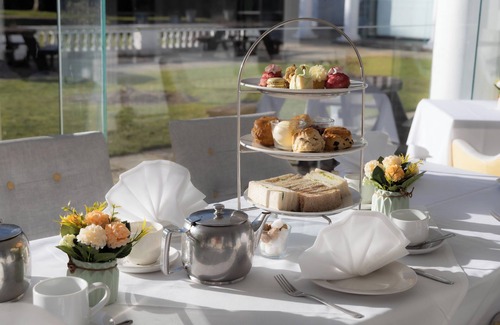 High Wych Hotel | Manor of Groves Hotel, Golf & Health Club