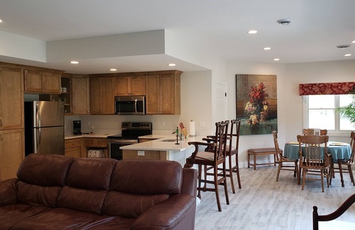 Franksville House | Manor on the Mile Two