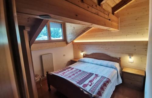 Dimaro Apartment | Mansarda a Carciato, trilocale in montagna