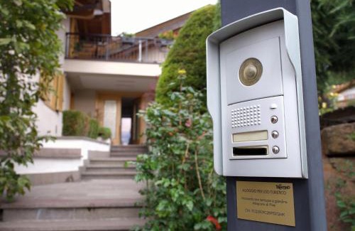 Baselga di Pine Apartment | Mansarda con terrazzo e giardino Altopiano di Piné