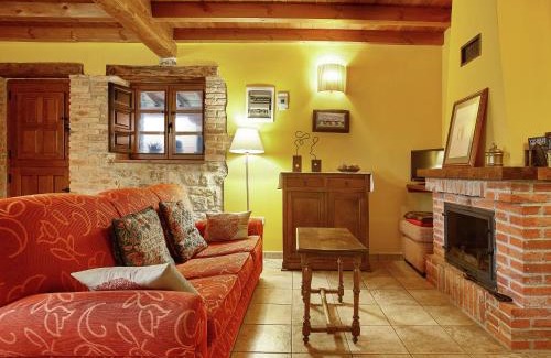 Pruneda House | Mansion in Nava with Pool & Terrace