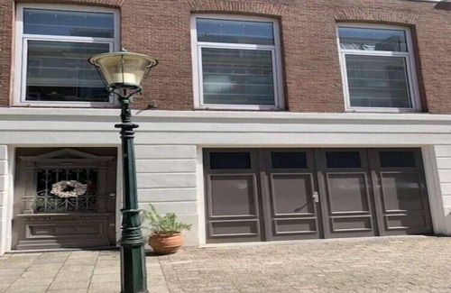 The Hague Center House | Mansion in the Heart of The Hague