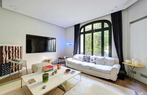 Neuilly-sur-Seine Apartment | Mansion with swimming pool - 5BD 10P - Neuilly