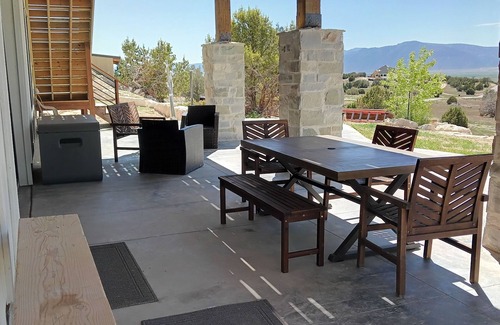 Spring City Apartment | Manti weddings, San Pete county fair, Flex purpose,sleeps up to 13 stunning view