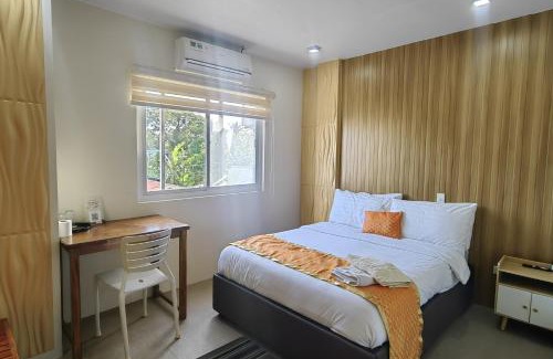 Puerto Princesa City Centre Hotel | Manuela Suites Puerto Princesa near Airport