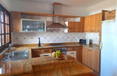 Los Cocoteros House | Mar en Calma