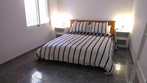 Vista Hermosa Apartment | Mar y castillo by Gloove