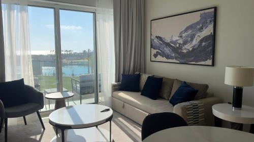 Sidi Abd El-Rahman Apartment | Marassi, Luxury Suite in Address Beach resort! service apartment