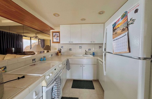 Makaha House | Marbella Lane - Beachfront Haven w/MT Views!