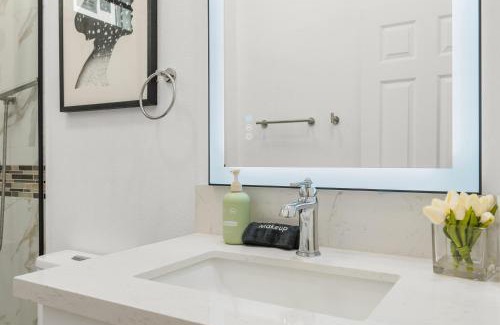 Compton House | #Marbella Lane - Cityside Haven with Touch of Charm