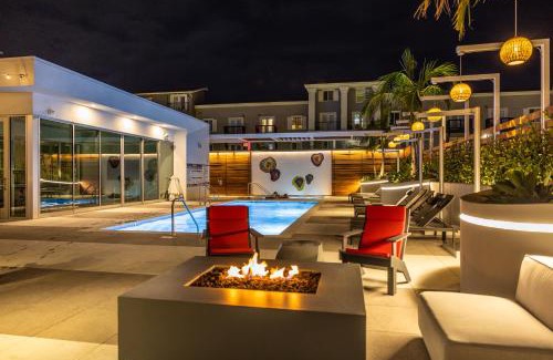 Waterfront Apartment | @ Marbella Lane - Grand 2BR w/Beach & Ocean Views