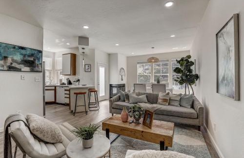 Edgemar - Pacific Manor House | @ Marbella Lane - Modern 3BR Home w/Ocean Views