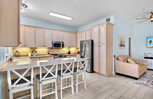 Bradenton Beach Condo | Marbella Villa 04: Family-Friendly 3-Bedroom Beachfront Condo Bradenton Beach