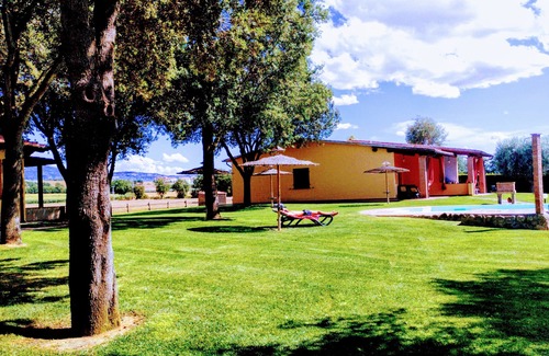 Arcille Cottage | Maremma: country house with swimming pool and large garden