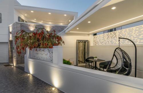 Milos Apartment | Margaret's Unique Apartment