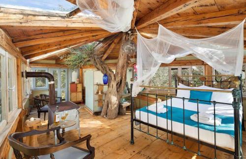 Skala House | Margaritis's Treehouse