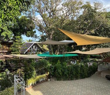 Mariveles Hotel | Margie's Place and Coffee Shop Inc.