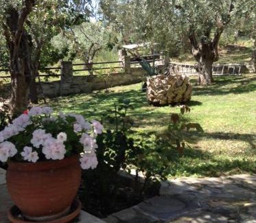 Kato Vrontou House | Margis studio