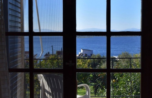 Agios Mamas House | Maria's Sea View House