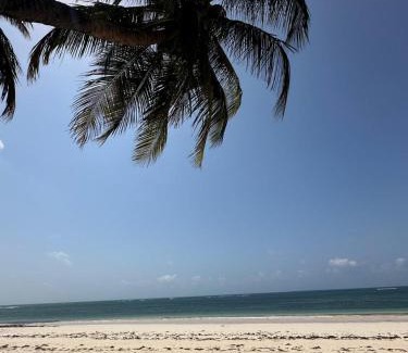 Malindi Bed & Breakfast | Marially Luxury Bed and Breakfast