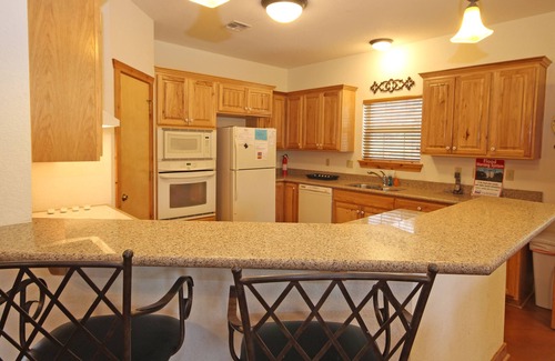 Canyon Lake House | Maricopa River Resort- Guadalupe Waterfront, Walking Distance to Whitewater Amphitheater!