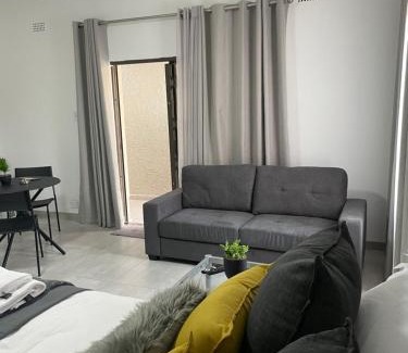 Germiston Apartment | Marielitsa Guest Suite No 1
