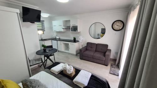 Germiston Apartment | Marielitsa Guest Suite No 3