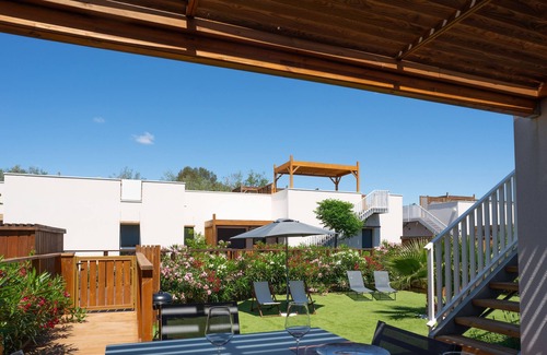 Vias Villa | Marina Lodge - Villa climatisée avec piscine