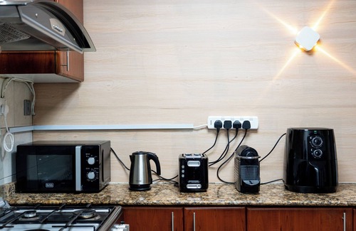 Dubai Hostel | Marina Palm View Hostel - DHostels