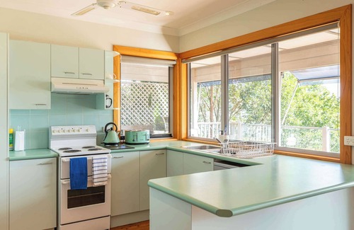 Killcare House | Marina View Summary: