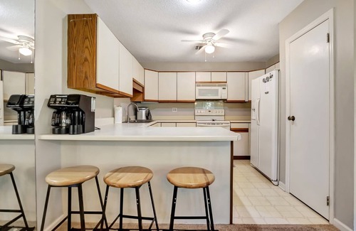 Salem Villa | Marina Village 338 In Keowee Key