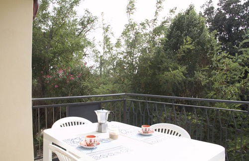 Chia Apartment | Marine Apt (First Floor) 3 min walk to the beach!