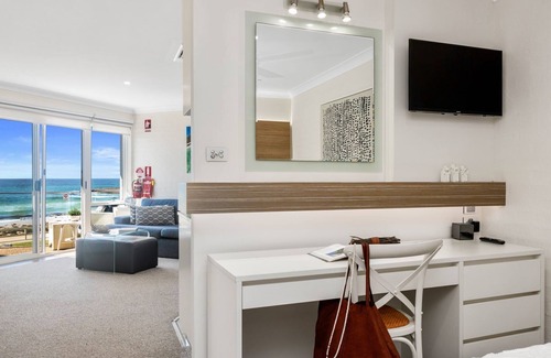 Shoalhaven Apartment | Mariners 5 - Wake up to the waves in this stunning beachfront unit