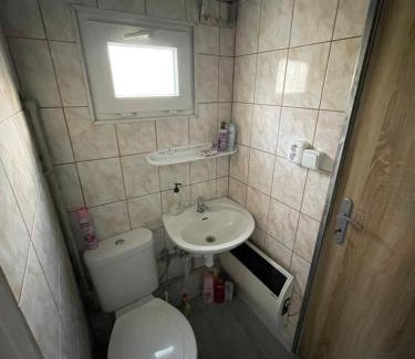Primda Apartment | Maringotka na farmě