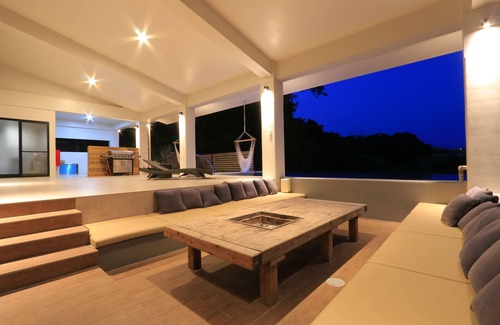 Okinawa Villa | MARINX POOLVILLA NAKANDAKARI