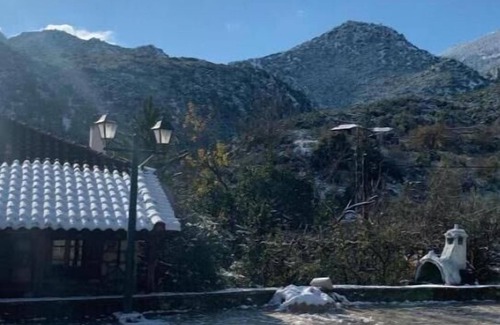 Kefalochori House | MARIOLATA STONE HOUSE