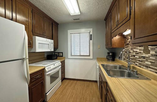 Garden City Condo | Maritime Place A2 - Oceanfront in Garden City Beach
