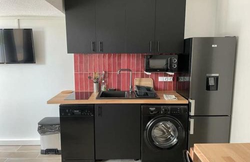 Lemasson Apartment | Marius, 3 ch, parking, Tram Croix d'argent au pied, Sleep-in-Montpellier