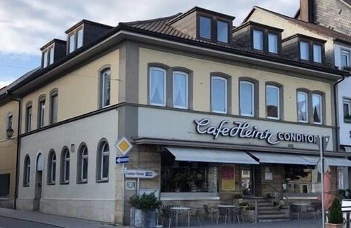 Bad Konigshofen Apartment | Marketplace view apartment (120sqm) with modern kitchen