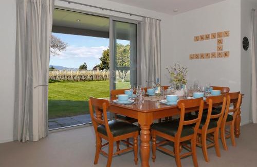 Renwick House | Marlborough Magic - Rapaura Holiday Home