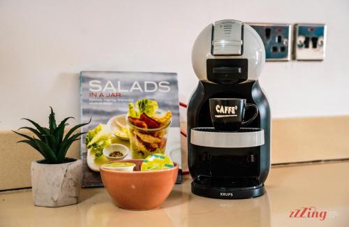 Marsaskala House | Marsaskala Duplex with Private Patio Near Promenade