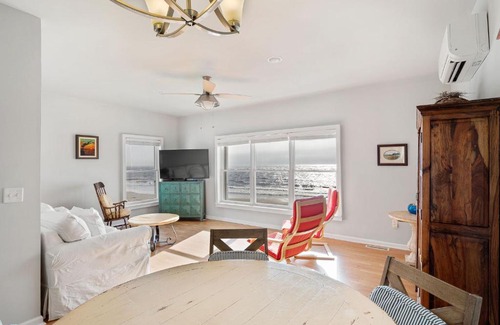 Sullivan's Island House | Marshall Blvd 2907 B - Sea Foam at the Blue Horizon