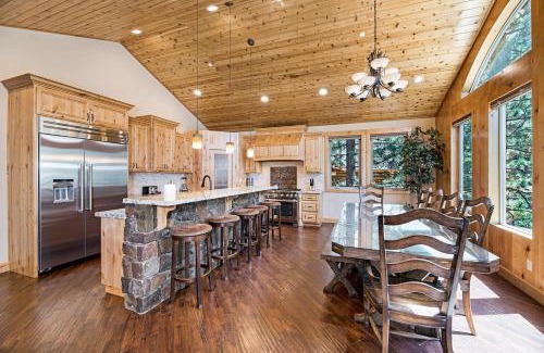 Montgomery Estates House | Marshall Escape