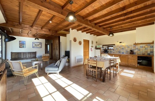 Rebenacq House | Marty - Rebenacq - Gîte