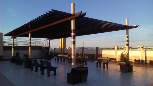 San Jose Apartment | Mary's Crib Cityland Prime Tagaytay with Free Wifi & Swimming