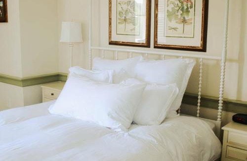Clarksville Hotel | Mary's Land Farm